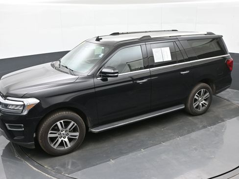 Used 2022 Ford Expedition Max Limited image 34