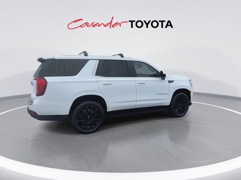 Used 2024 GMC Yukon SLE w/ Gmc Pro Safety Plus Package image 8