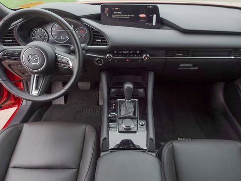 Certified 2025 MAZDA MAZDA3 Hatchback w/Premium Plus Pkg image 23