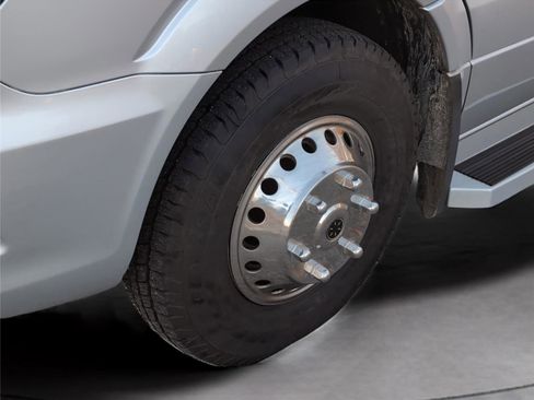 Used 2016 Mercedes-Benz Sprinter 3500 image 11