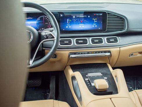 Used 2024 Mercedes-Benz GLE 450e 4MATIC image 21