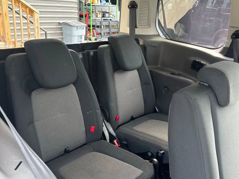 Used 2020 Ford Transit Connect XL image 33