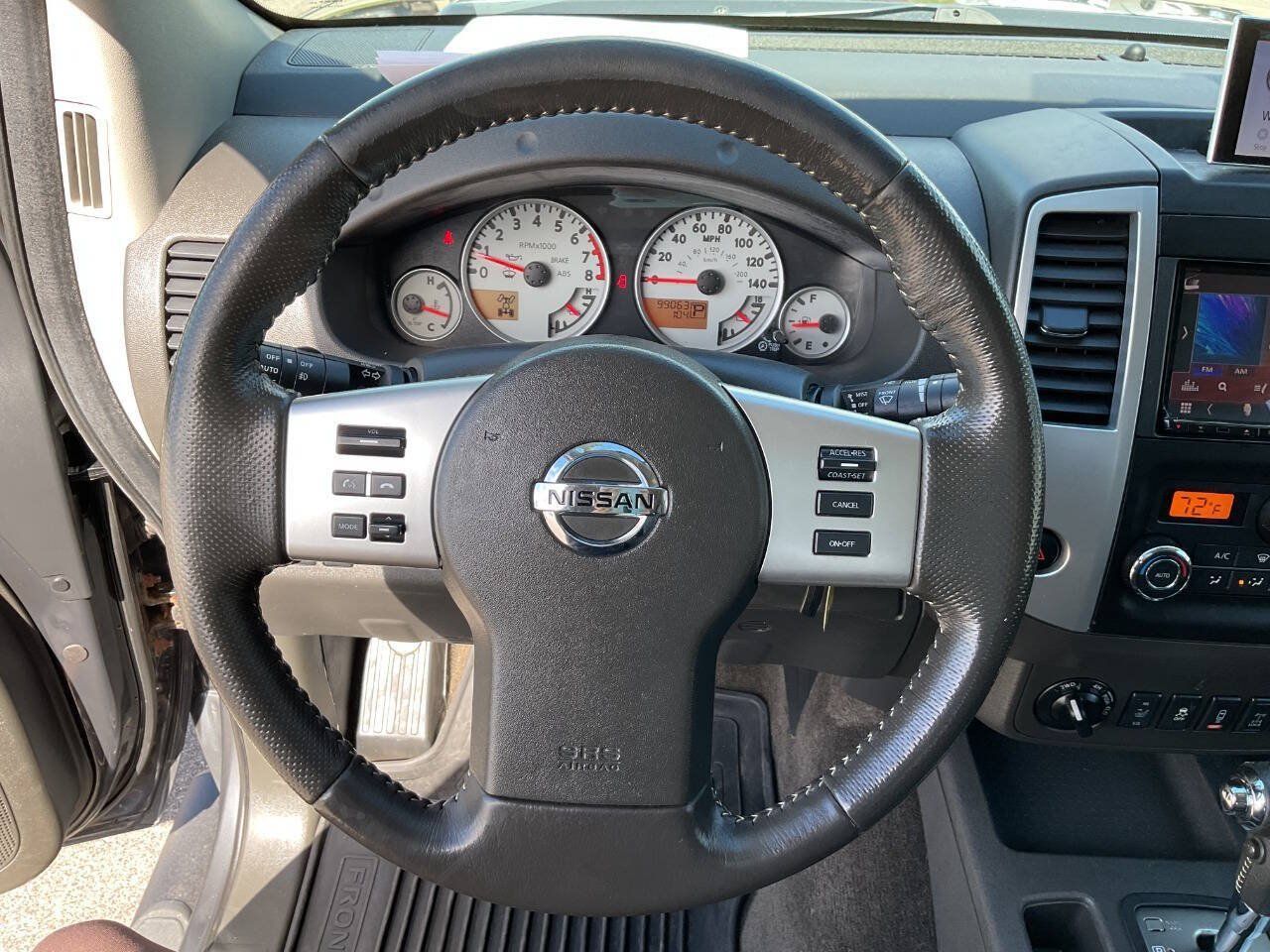 Used 2015 Nissan Frontier PRO-4X w/ Pro-4x Luxury Package AWD/4WD image 17