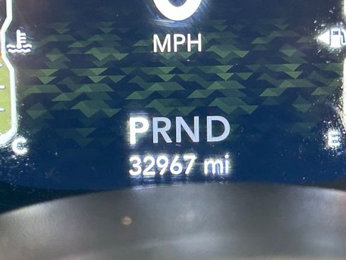 Used 2022 Jeep Gladiator Willys image 39