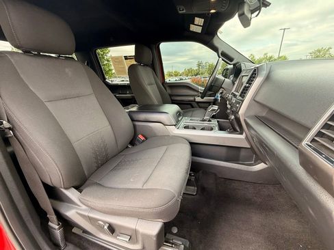 Used 2018 Ford F150 XLT w/ Equipment Group 302A Luxury AWD/4WD image 34