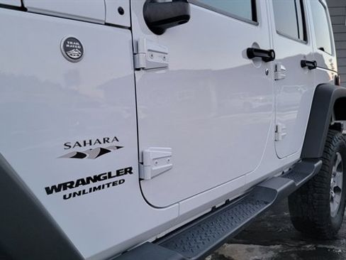 Used 2017 Jeep Wrangler Unlimited Sahara w/ Trailer Tow Group image 49