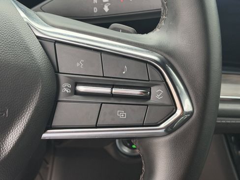 Used 2025 Chevrolet Suburban Z71 AWD/4WD image 15