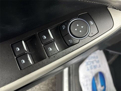 Used 2022 Ford Explorer XLT w/ Equipment Group 202A image 15