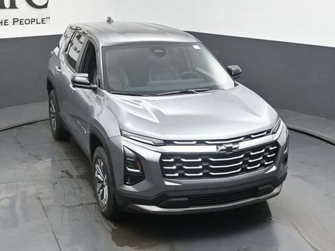 New 2026 Chevrolet Equinox LT w/ Convenience Package II FWD image 25