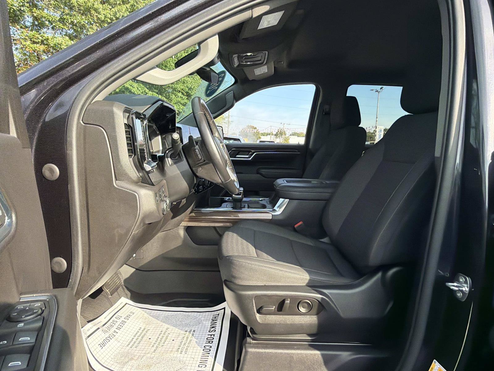 Certified 2022 Chevrolet Silverado 1500 LT w/ Protection Package AWD/4WD image 16