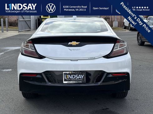 Used 2016 Chevrolet Volt Premier w/ Driver Confidence Package image 3