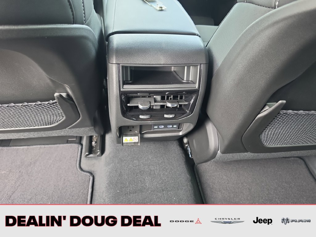 New 2027 Jeep Grand Cherokee 4WD image 25