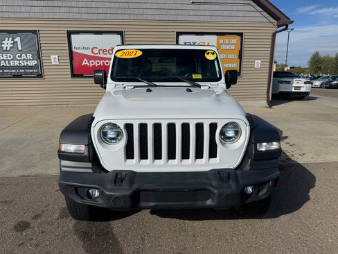 Used 2021 Jeep Wrangler Unlimited Sport w/ Technology Group image 2