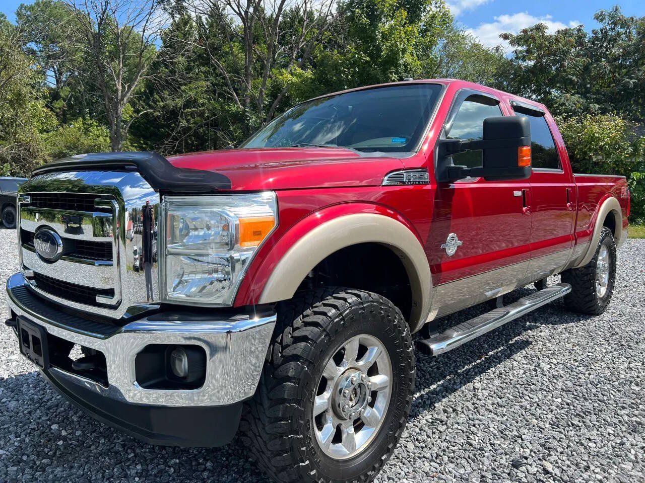 Used 2014 Ford F250 Lariat w/ Lariat Interior Package AWD/4WD image 3