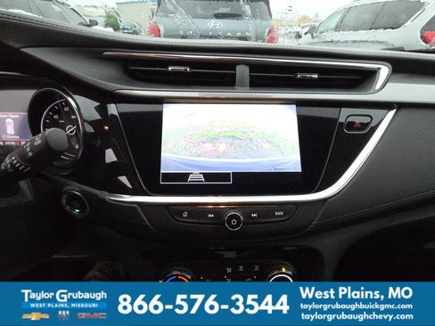 Used 2023 Buick Encore GX Preferred w/ Cold Weather Comfort Package AWD/4WD image 11