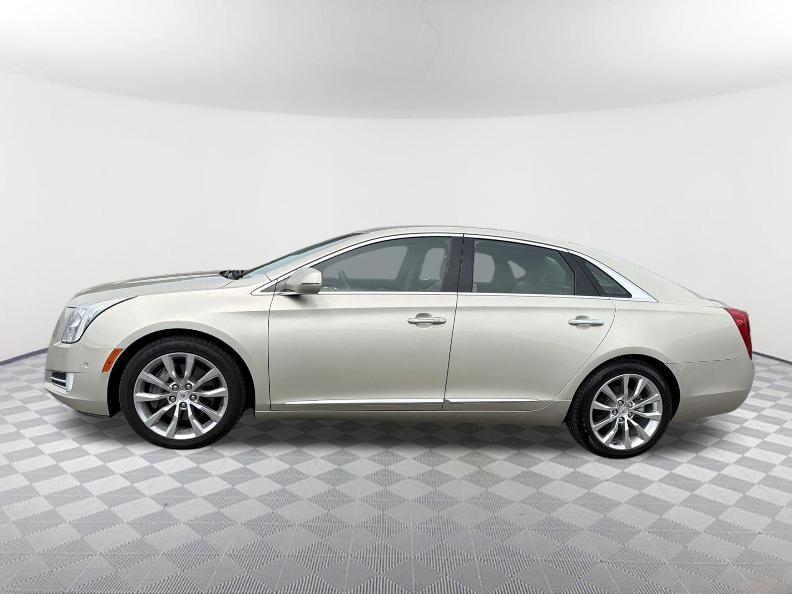 Used 2015 Cadillac XTS Luxury w/ Driver Awareness Package FWD image 9