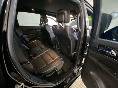 Used 2020 Jeep Grand Cherokee Overland AWD/4WD image 36