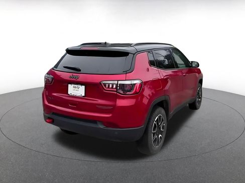Used 2025 Jeep Compass Trailhawk AWD/4WD image 14