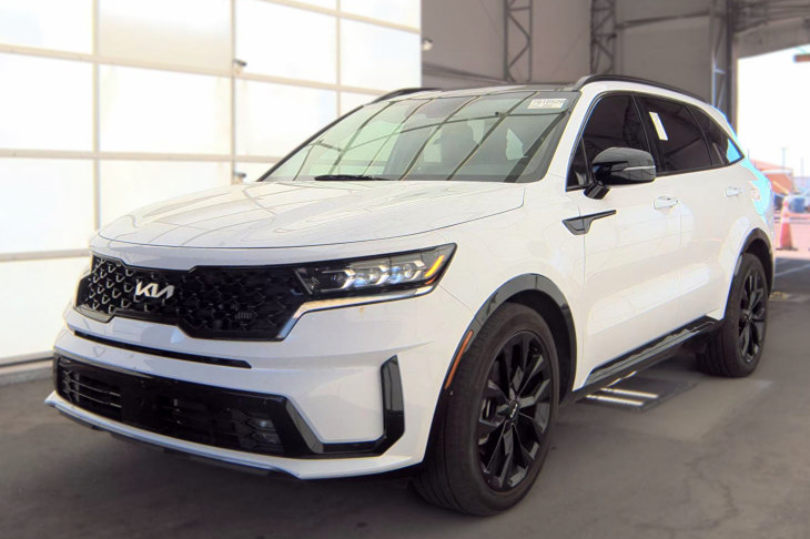 Used 2023 Kia Sorento SX FWD image 3