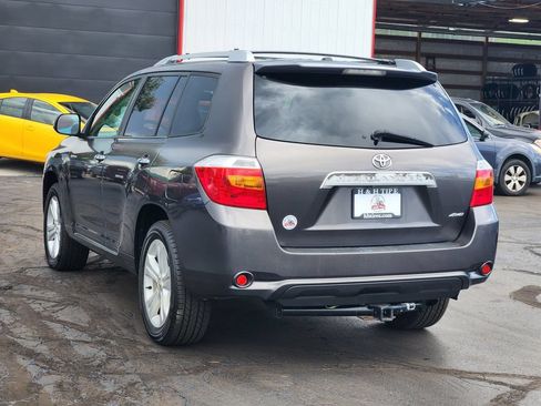 Used 2010 Toyota Highlander Limited AWD/4WD image 10