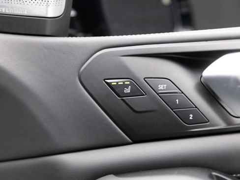 Used 2023 BMW X7 M60i w/ Executive Package image 56