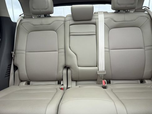 Certified 2023 Lincoln Corsair AWD w/ Equipment Group 101A image 19