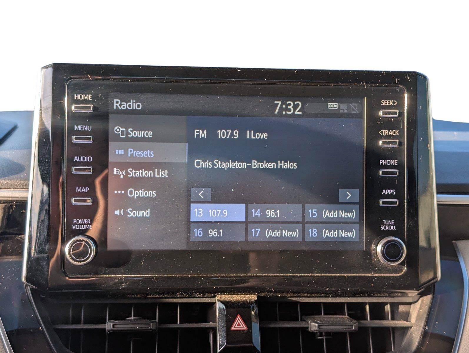 Used 2020 Toyota Corolla LE FWD image 20