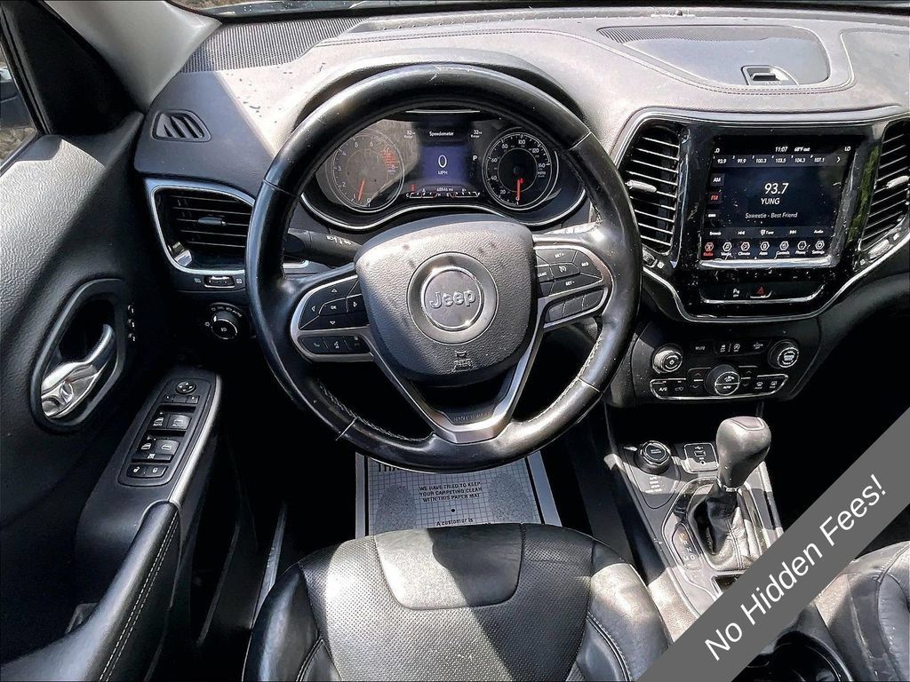 Used 2019 Jeep Cherokee Limited AWD/4WD image 5