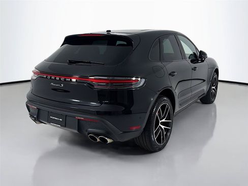 Certified 2023 Porsche Macan S AWD/4WD image 26