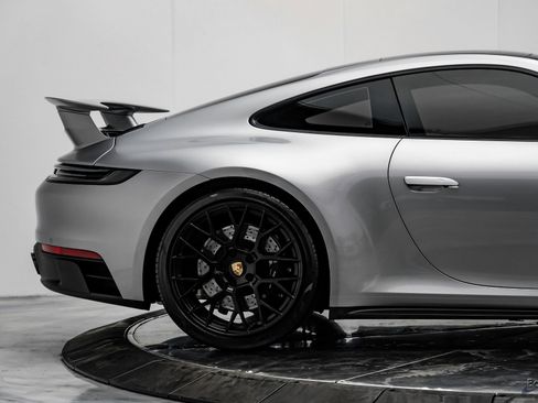 Used 2024 Porsche 911 Carrera GTS RWD image 23