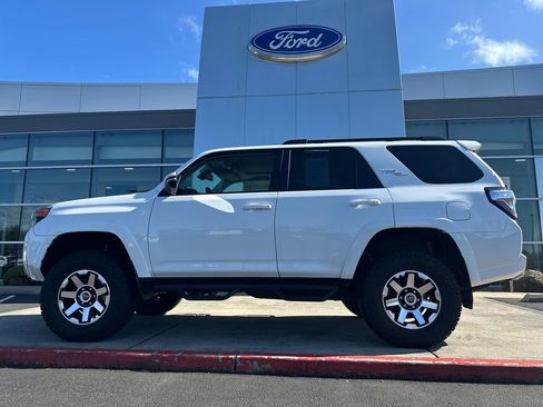 Used 2024 Toyota 4Runner TRD Off-Road Premium w/ Off Road Premium Plus Package image 1
