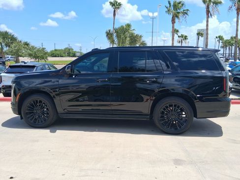 Used 2026 Cadillac Escalade Platinum Sport w/ LPO, Floor Liner Package RWD image 3