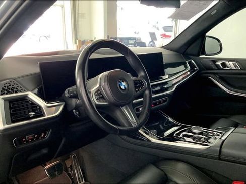 Certified 2023 BMW X7 xDrive40i w/ M Sport Package AWD/4WD image 7