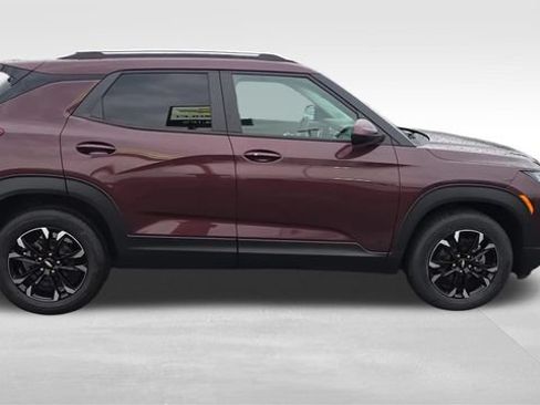 Certified 2023 Chevrolet TrailBlazer LT w/ Convenience Package FWD image 4