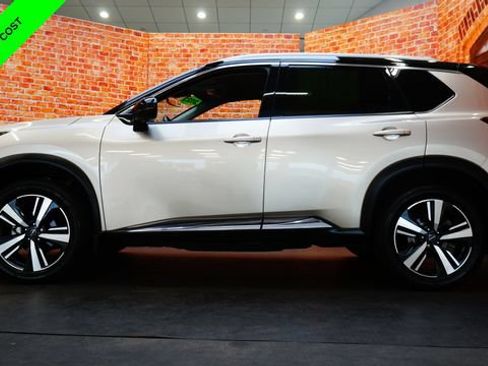 Certified 2023 Nissan Rogue Platinum w/ Platinum Premium Package AWD/4WD image 4