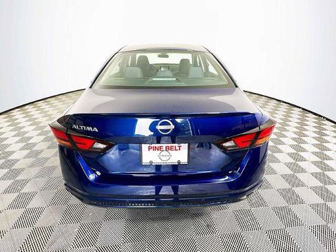 Certified 2023 Nissan Altima 2.5 S image 5