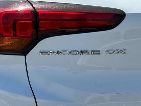 Used 2023 Buick Encore GX Preferred w/ Cold Weather Comfort Package FWD image 31