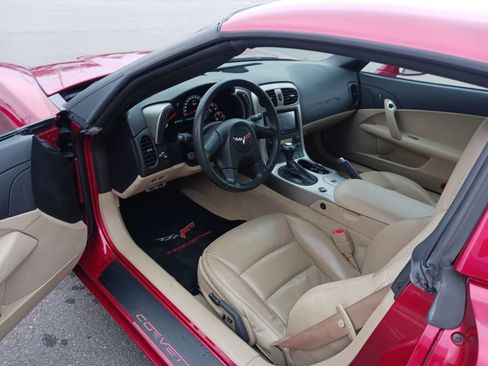 Used 2005 Chevrolet Corvette Coupe w/ Preferred Equipment Group image 27