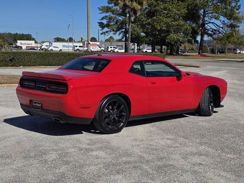 Used 2022 Dodge Challenger GT image 5