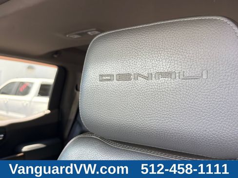 Used 2019 GMC Sierra 1500 Denali w/ Driver Alert Package II AWD/4WD image 12