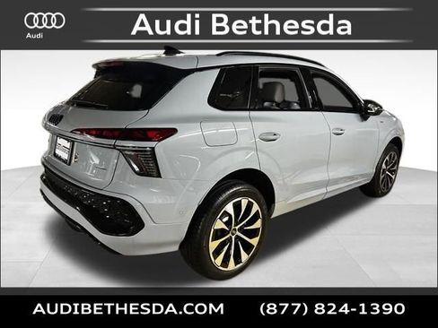 New 2026 Audi Q3 quattro 2.0T AWD/4WD image 7