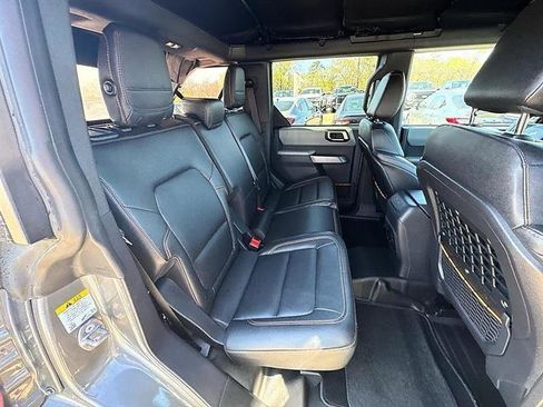 Used 2023 Ford Bronco Badlands image 44