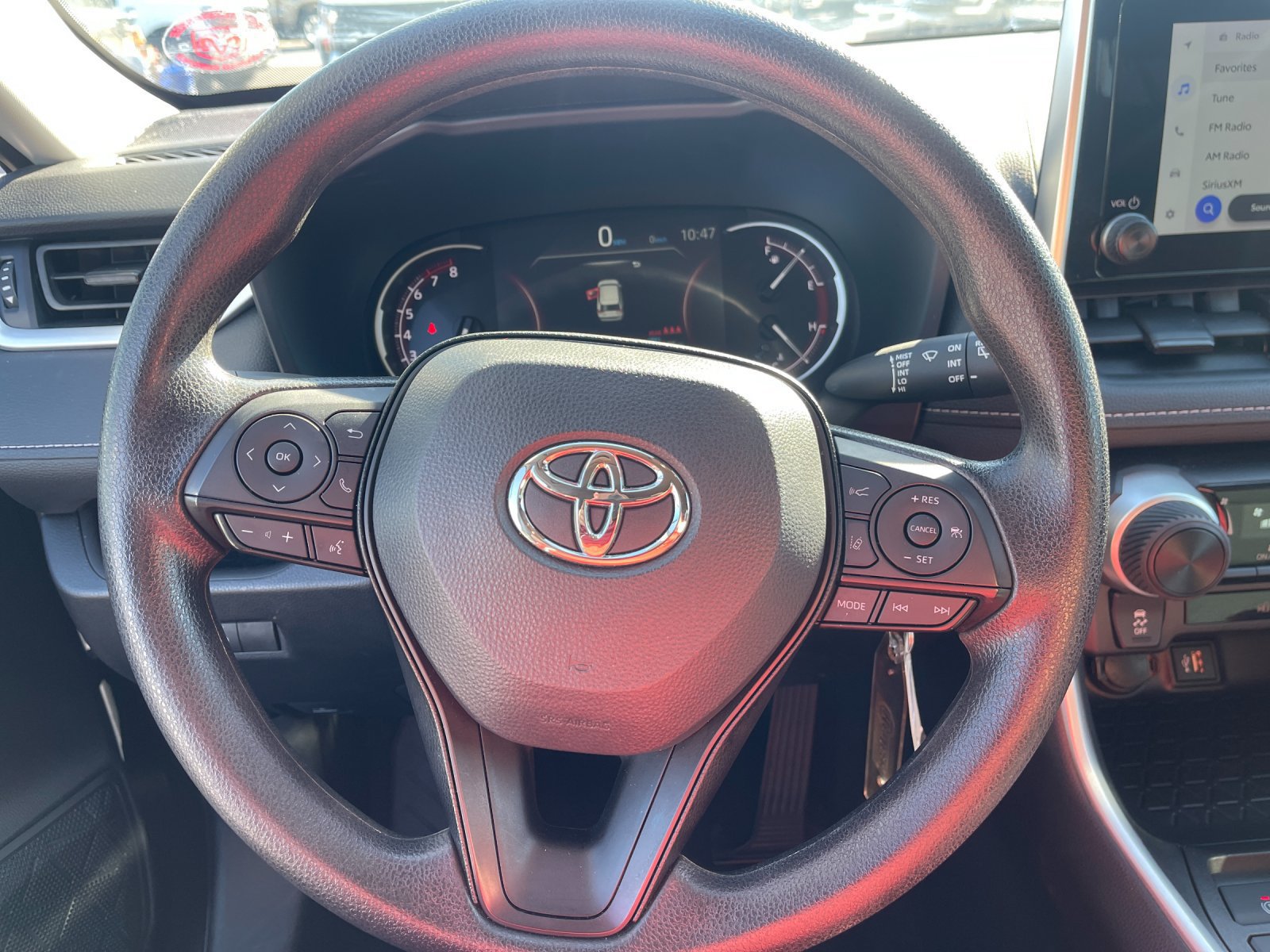 Used 2025 Toyota RAV4 LE AWD/4WD image 26