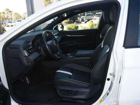 Certified 2025 Toyota Camry SE image 7