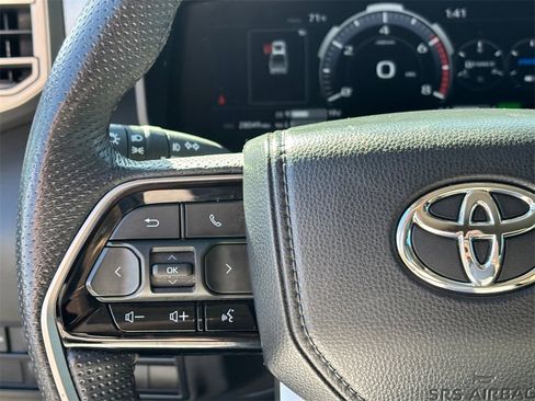 Used 2024 Toyota Tundra Limited image 17