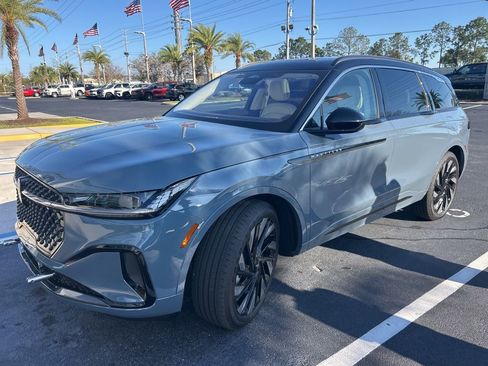 Used 2025 Lincoln Nautilus Black Label w/ Jet Appearance Package image 1