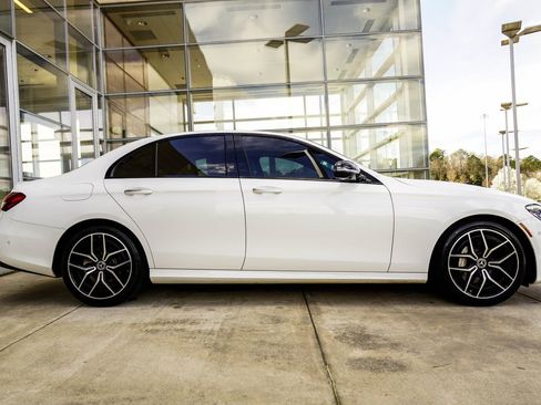Used 2022 Mercedes-Benz E 350 Sedan image 6