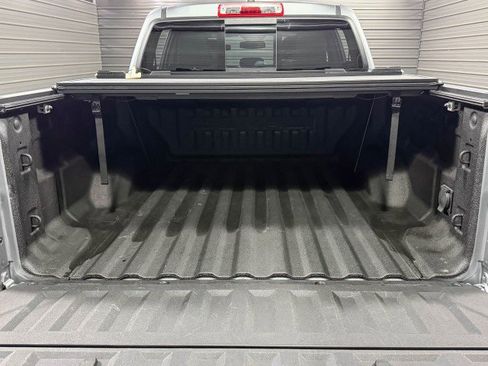 Used 2023 GMC Canyon Denali image 11