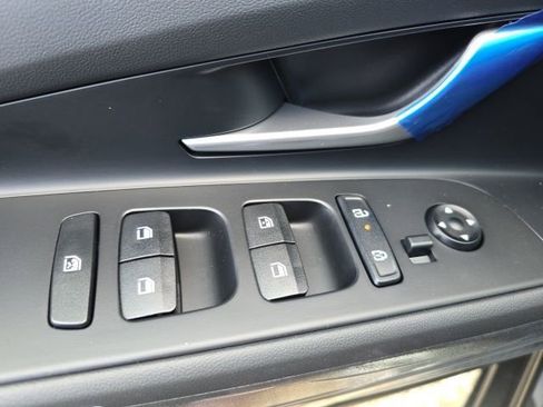 New 2026 Hyundai Elantra Limited image 7