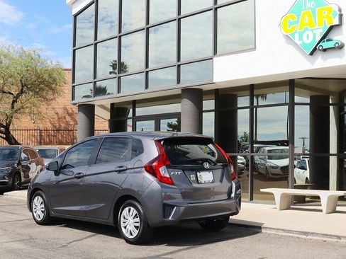 Used 2017 Honda Fit LX image 9